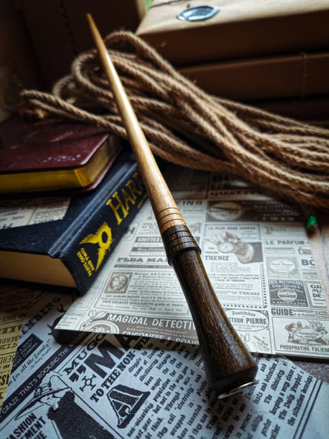 Różdżka z dębu i buku o długości 12 i 9/10 cala