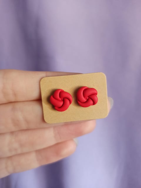 Mini sztyfty zawijasy – w kolorze czerwonym