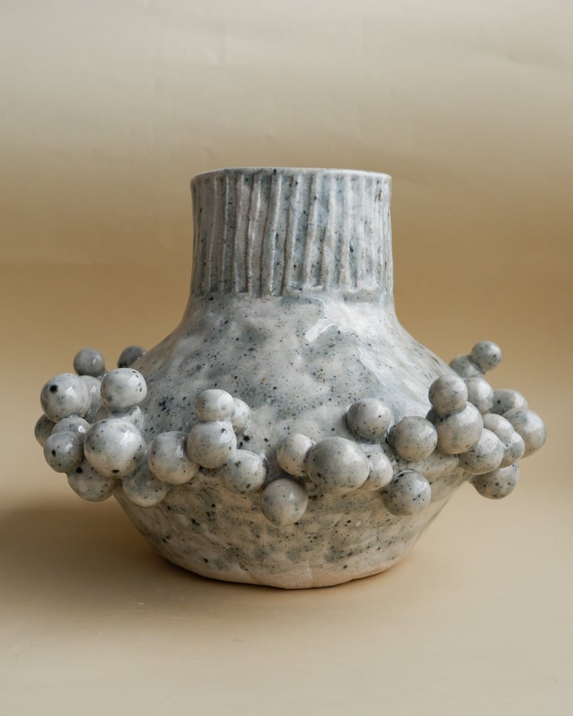 The Bubble- Width Shape Vase 12 - wazon ceramiczny z kolekcji The Bubble