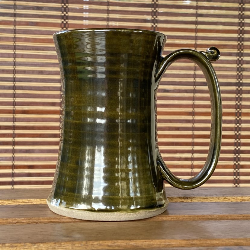 Kubek Kufel z dużym uchem | Wojskowa zieleń | z koła garncarskiego | 500ml
