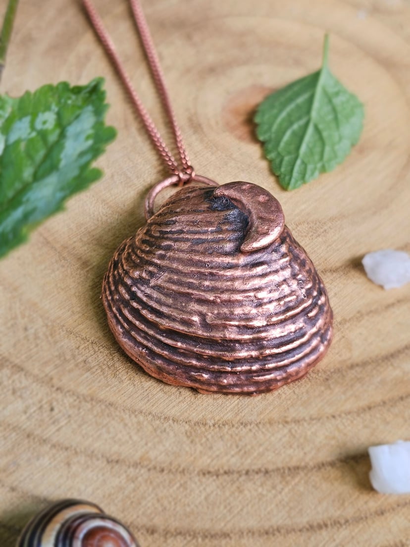 Letni Amulet z Księżycową Muszlą - miedziany
