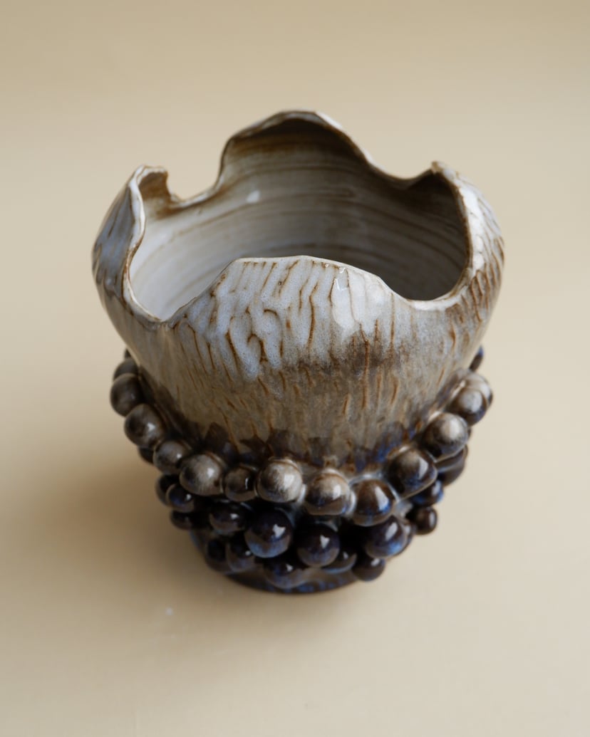 The Petal- Vase 01 - wazon ceramiczny z kolekcji The Petal