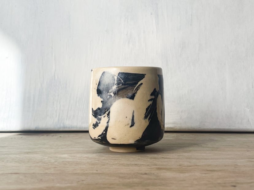 Czarka czarno-biała INK półmatowa - ceramiczna czarka z kolekcji ZEN