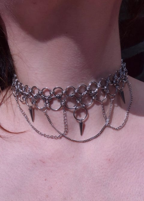 SECOND ROW choker