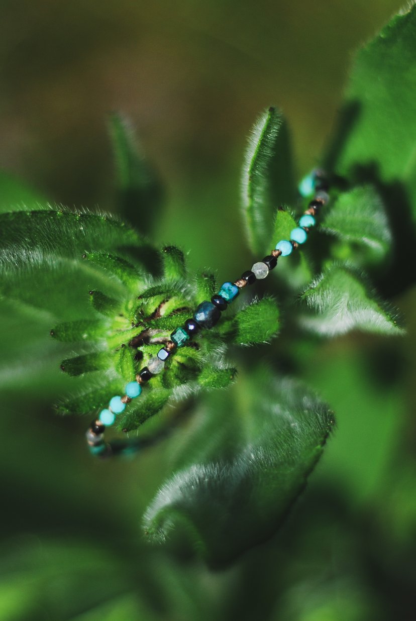 Bransoletka na nogę ༓ BLUE TOURMALINE – bransoletka z kamieni naturalnych