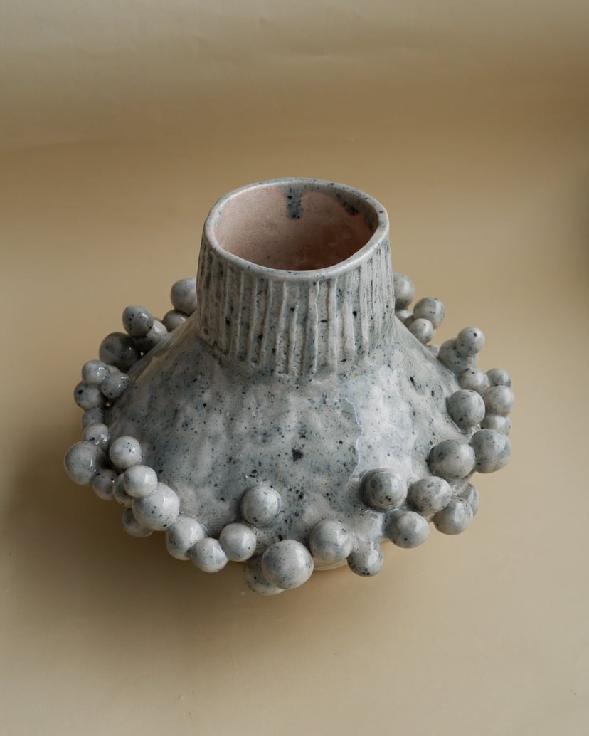 The Bubble- Width Shape Vase 12 - wazon ceramiczny z kolekcji The Bubble