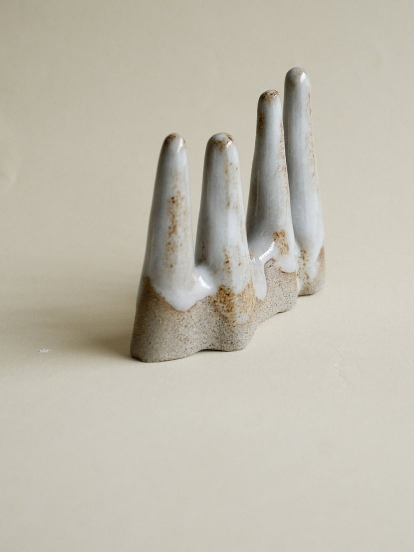 The Gems- Ring Holder 06, grey 1 - ceramiczna podstawka na pierścionki