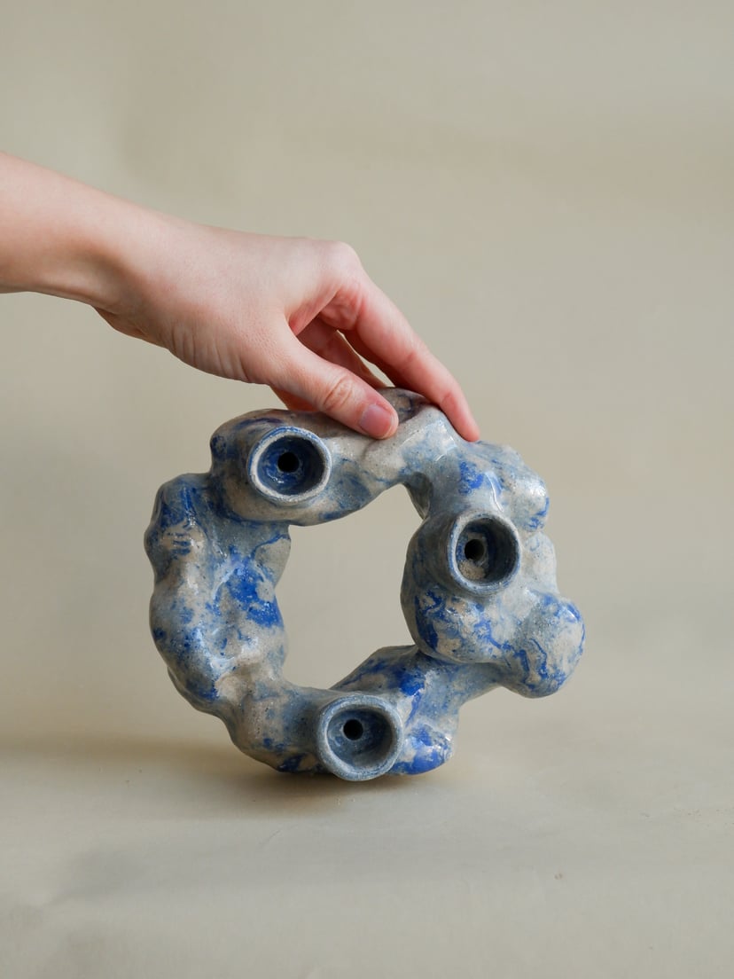 The Gems- Marbled Round Candle Holder 06 - świecznik z kamionki z kolekcji The Gems