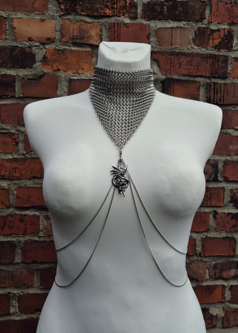 FORCEFUL kolia chainmail - Kolia z łańcuszkami i zawieszką smoka