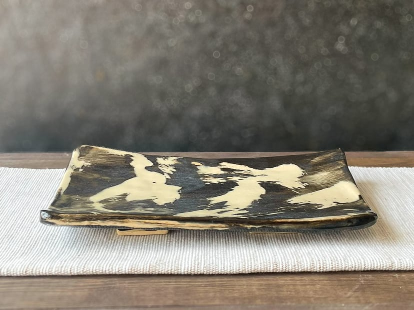 Talerz do sushi №1 – ceramiczny talerz do sushi i przekąsek