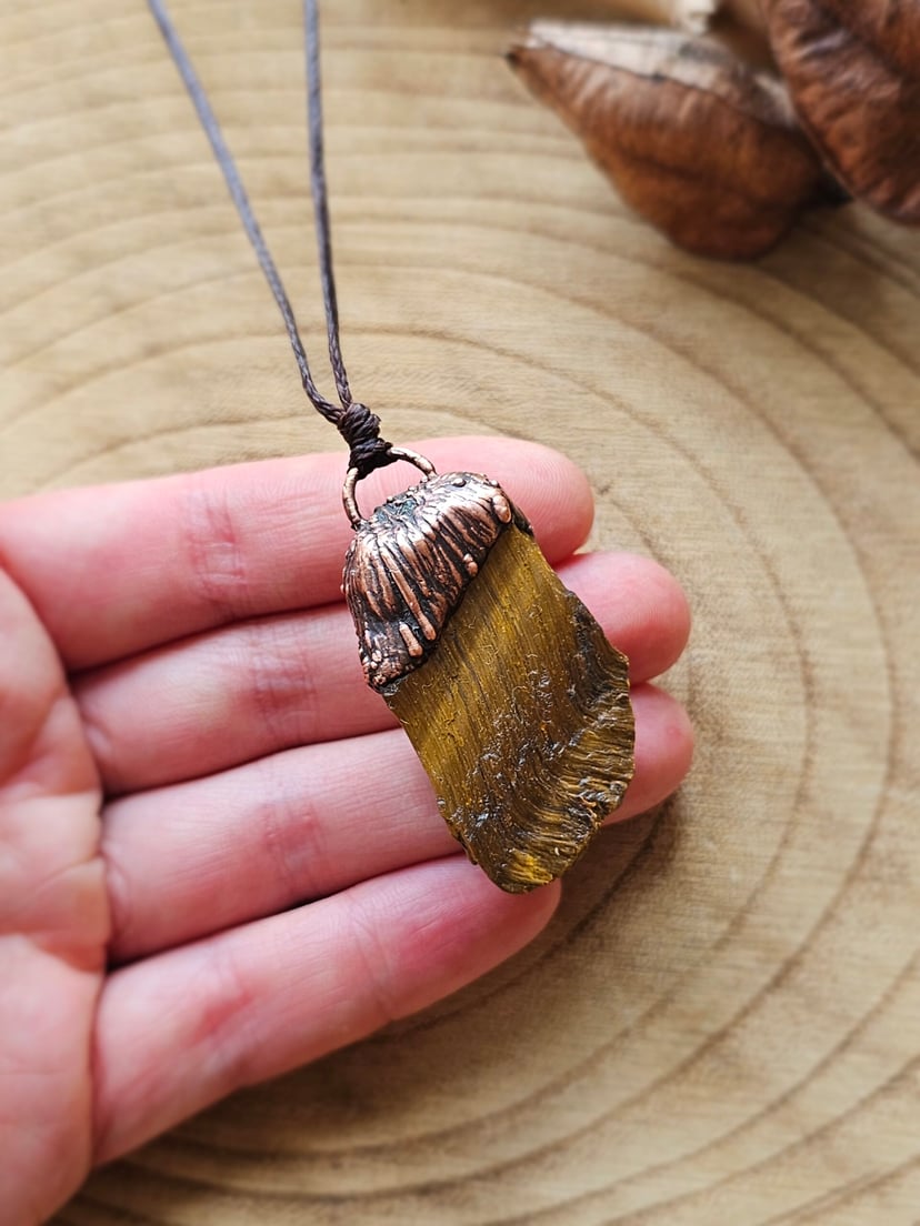 Amulet miedziany "Raw" - Tygrysie Oko
