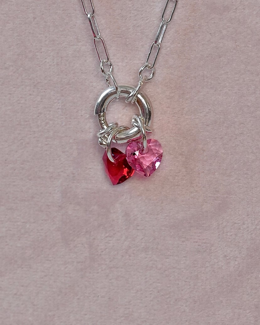LAURA mini zawieszka z sercem Swarovskiego | charms na dużym kółeczku