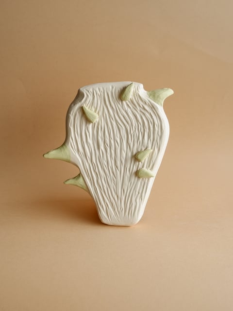Wall Vase 02 - ceramiczna forma ścienna