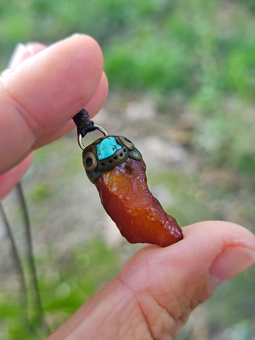 Amulet Wiecznego Lata "Kropla Słońca" - Bursztyn z Turkusem
