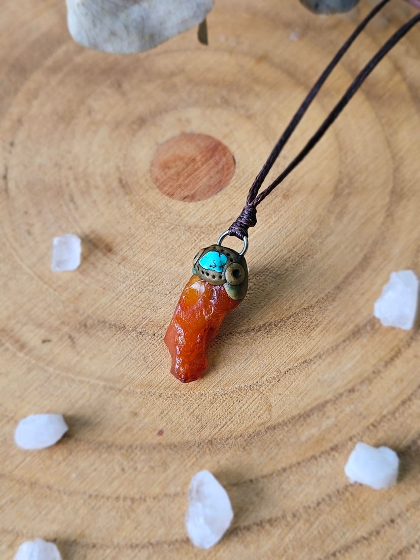 Amulet Wiecznego Lata "Kropla Słońca" - Bursztyn z Turkusem