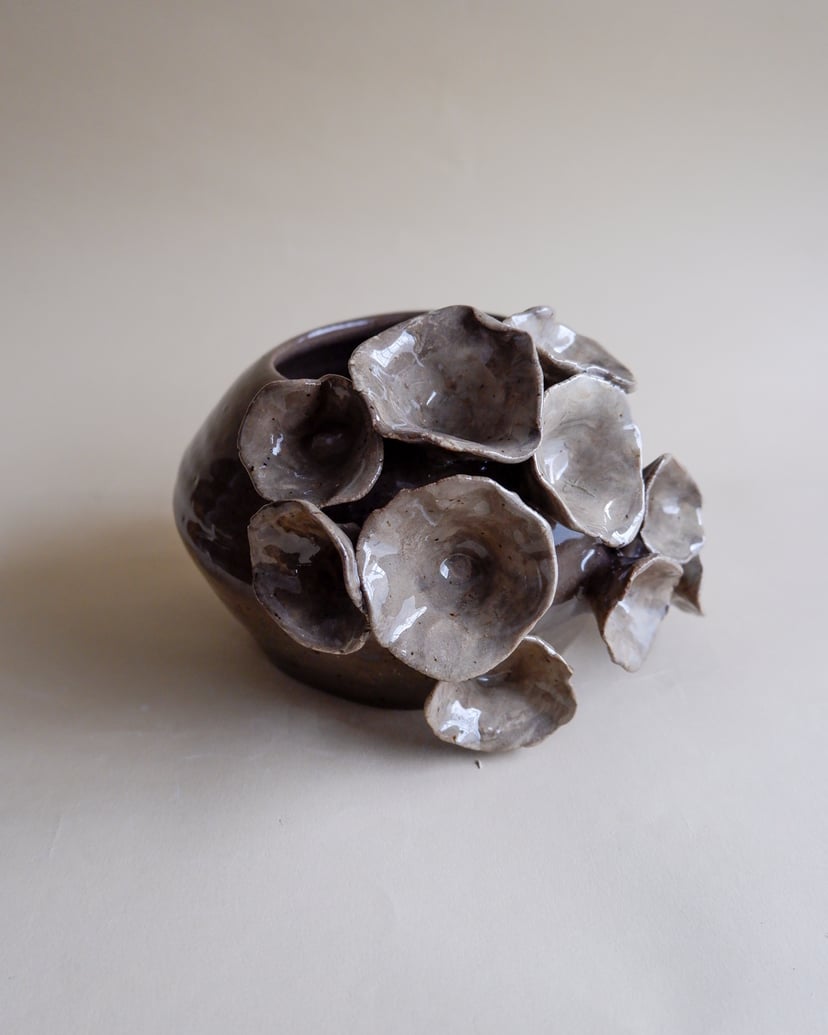 The Floral- Vase 06 - wazon ceramiczny z kolekcji The Floral