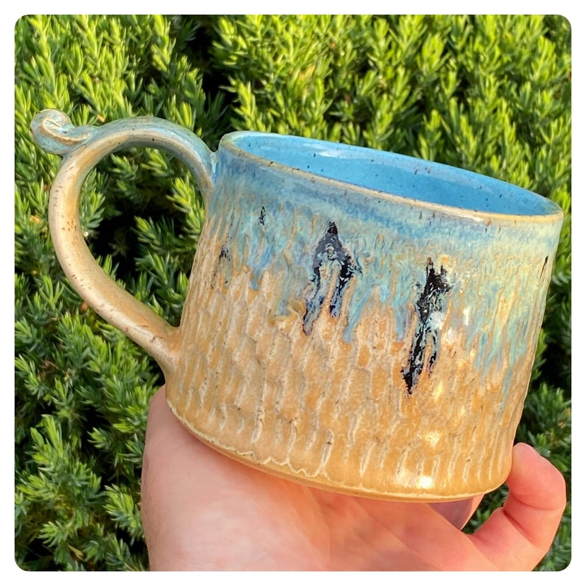 Kubek 350 ml Kora - piaskowy, błękitny - rękodzieło handmade