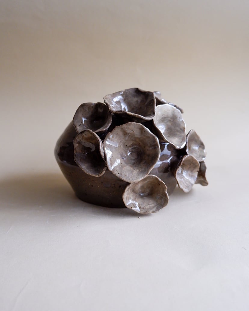 The Floral- Vase 06 - wazon ceramiczny z kolekcji The Floral
