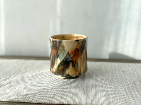 Brąz INK №1 – ręcznie malowana czarka ceramiczna