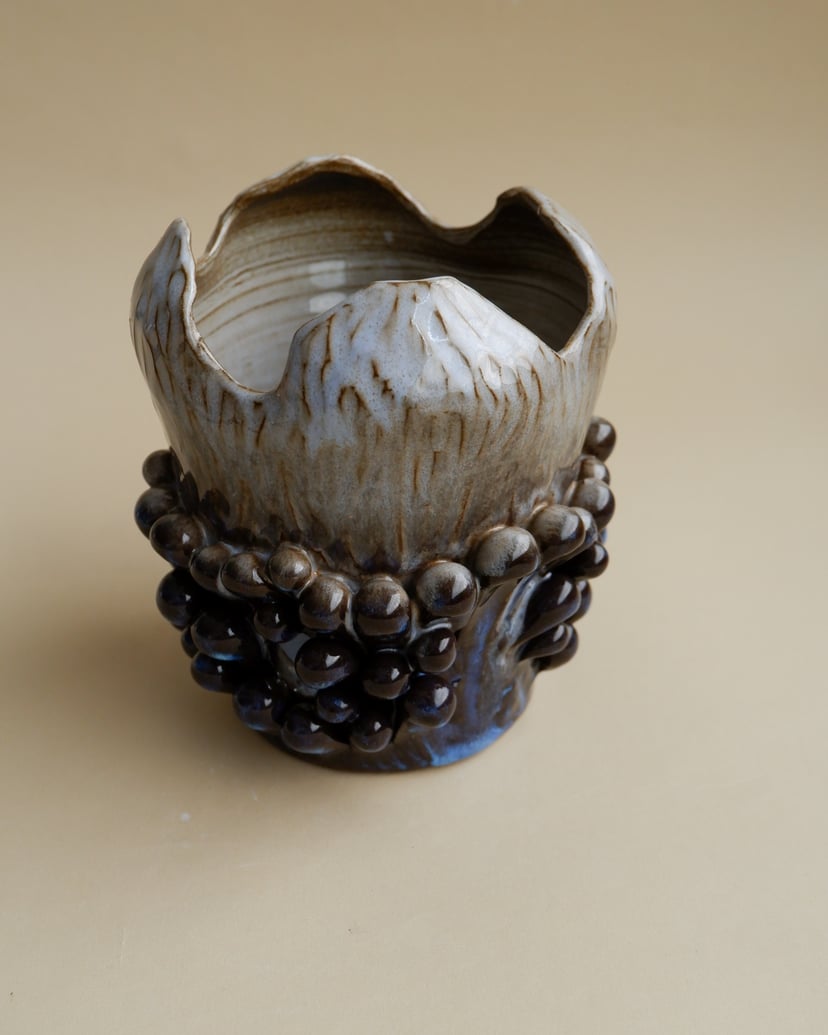 The Petal- Vase 01 - wazon ceramiczny z kolekcji The Petal