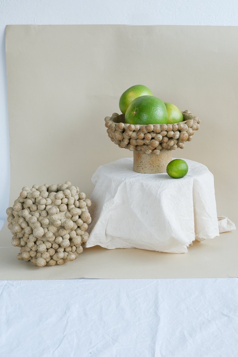 The Bubble- Olive-beige Stoneware Clay Vase 06 - wazon ceramiczny z kolekcji The Bubble
