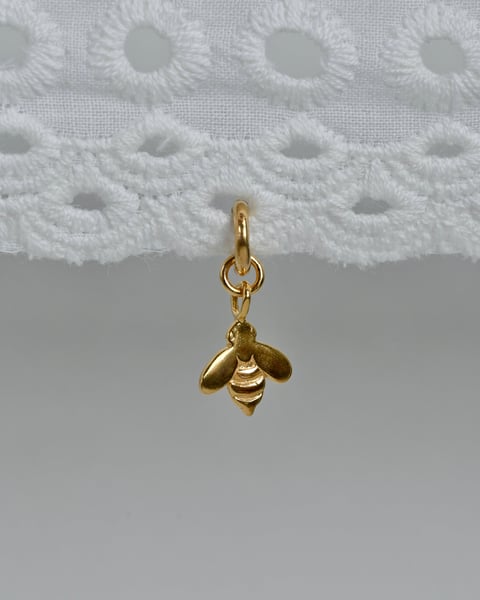 Pszczoła charms
