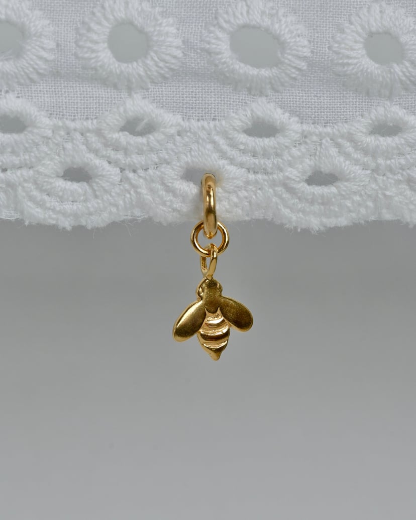 Pszczoła charms