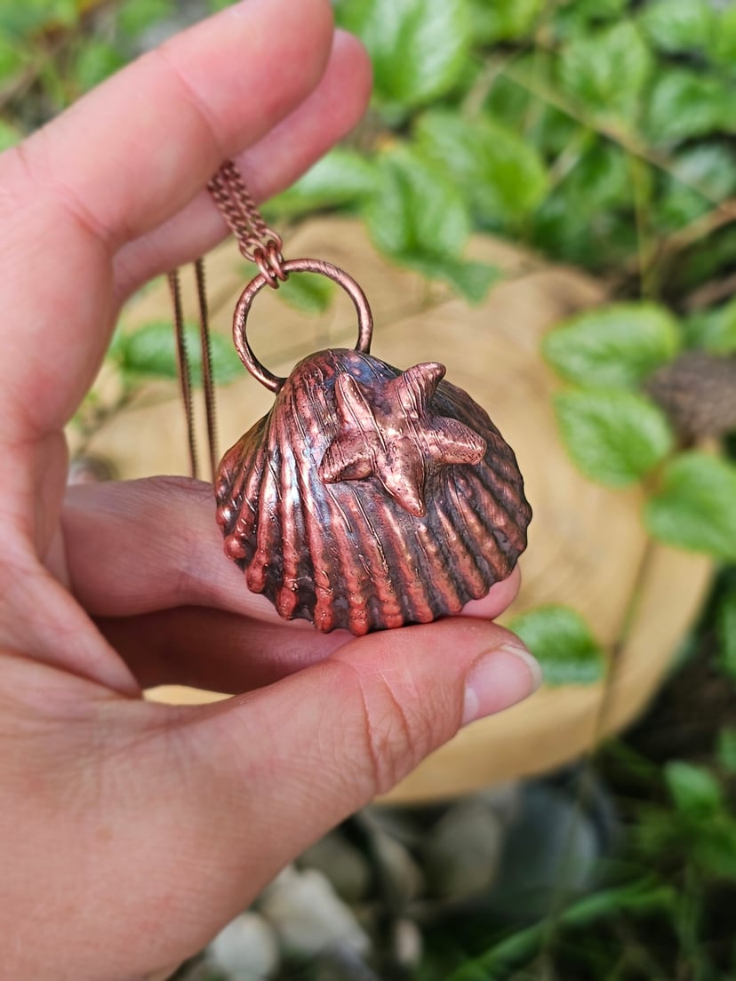 Letni Amulet z Gwiaździstą Muszlą - miedziany