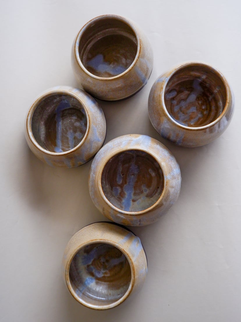 Round Honey Cup 03 - kubek z kamionki