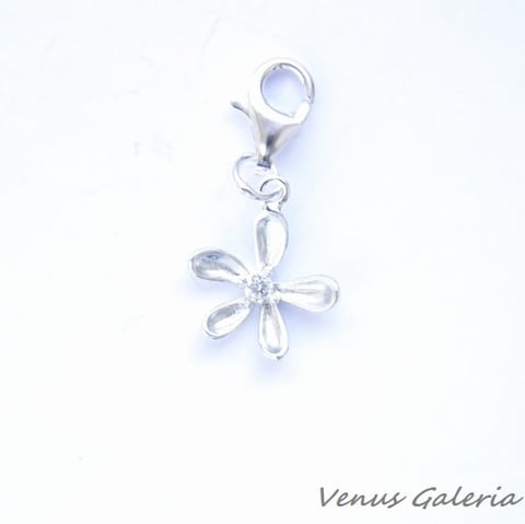 Charm- Subtell white