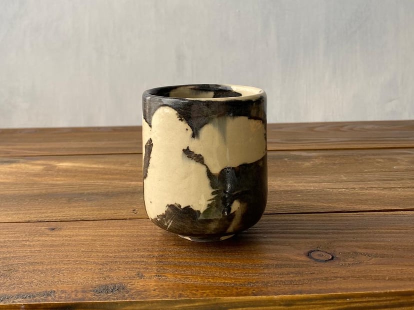 Czarka czarno-biała INK №2 - ceramiczna czarka z kolekcji ZEN