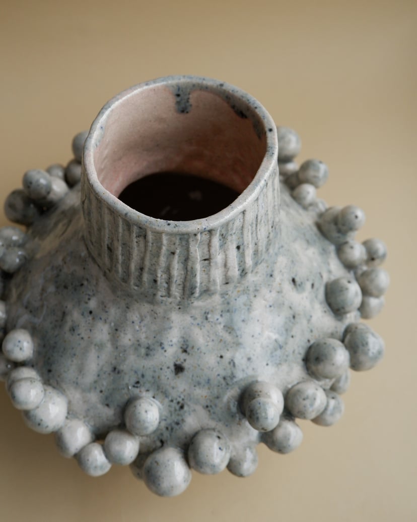 The Bubble- Width Shape Vase 12 - wazon ceramiczny z kolekcji The Bubble