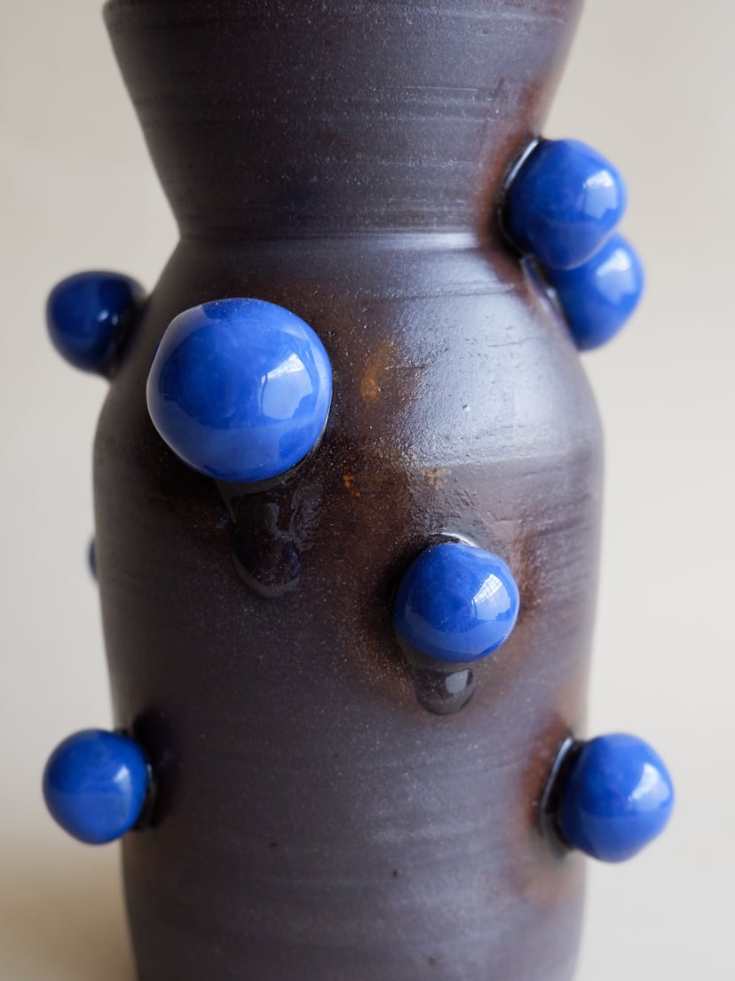 The Bubble- Vase 16 - wazon ceramiczny z kolekcji The Bubble