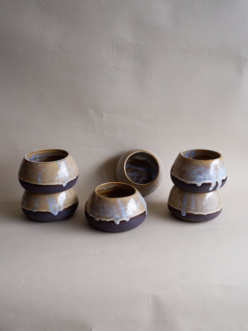 Round Honey Cup 03 - kubek z kamionki