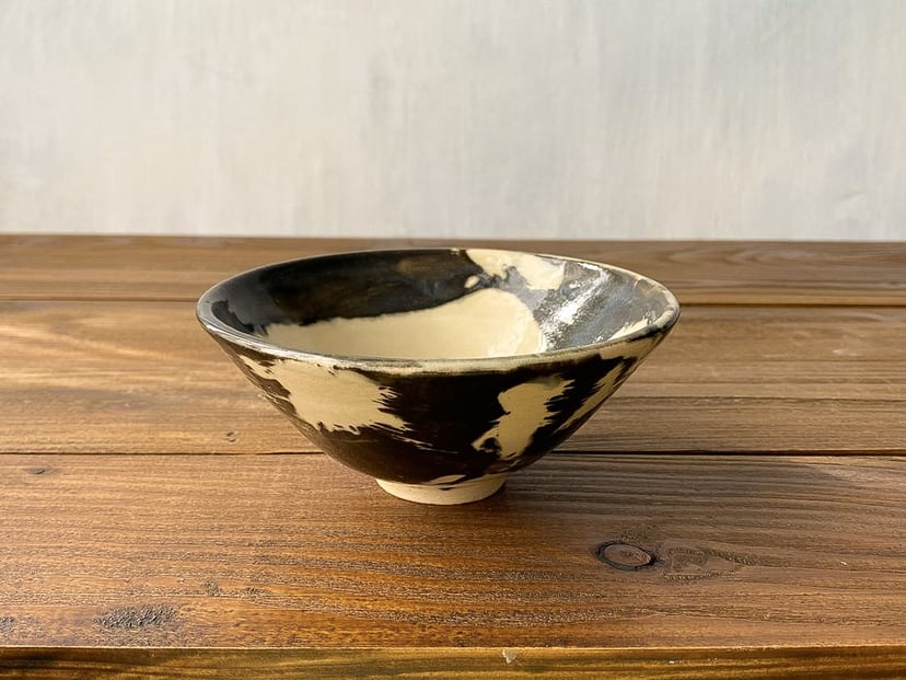 Miseczka z kolekcji INK - ceramiczna miseczka inspirowana japońską kaligrafią