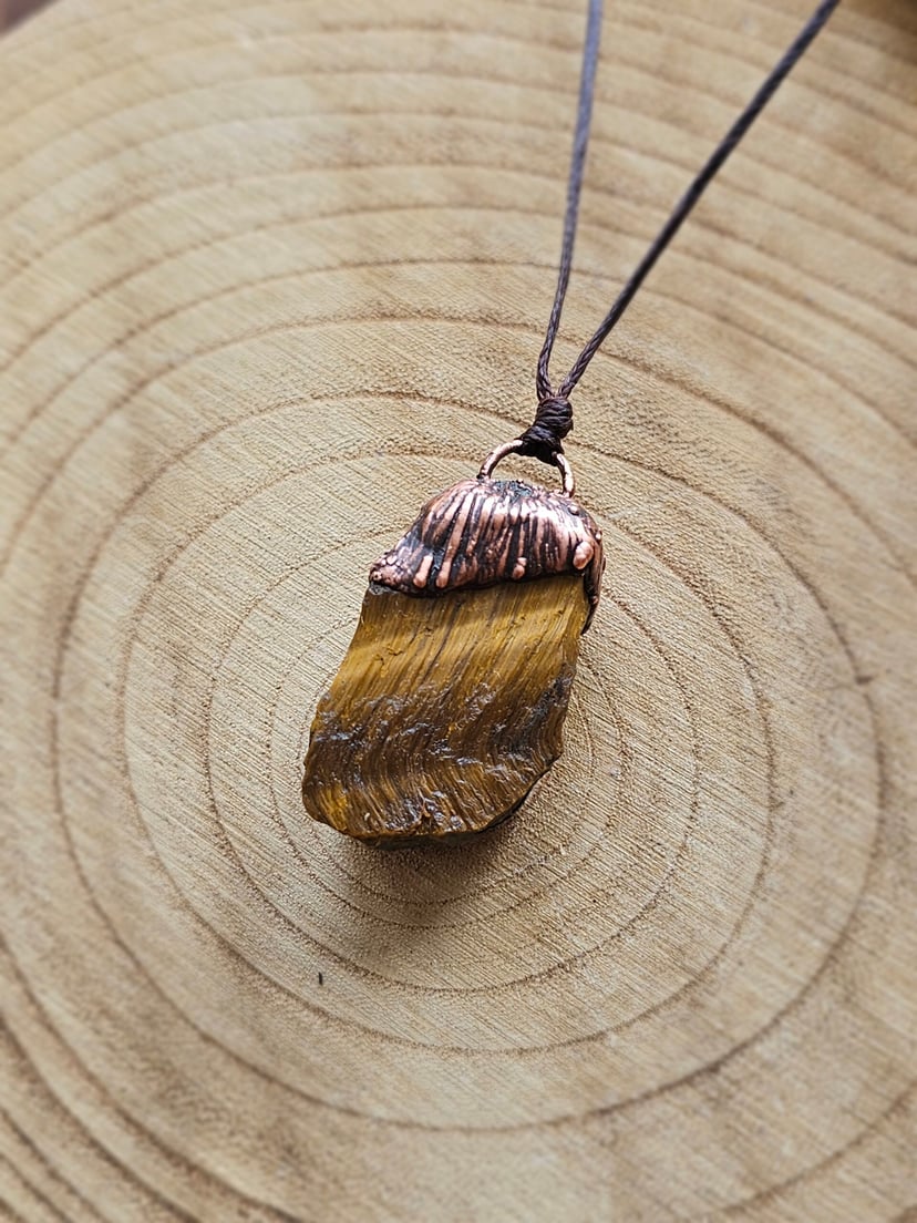 Amulet miedziany "Raw" - Tygrysie Oko