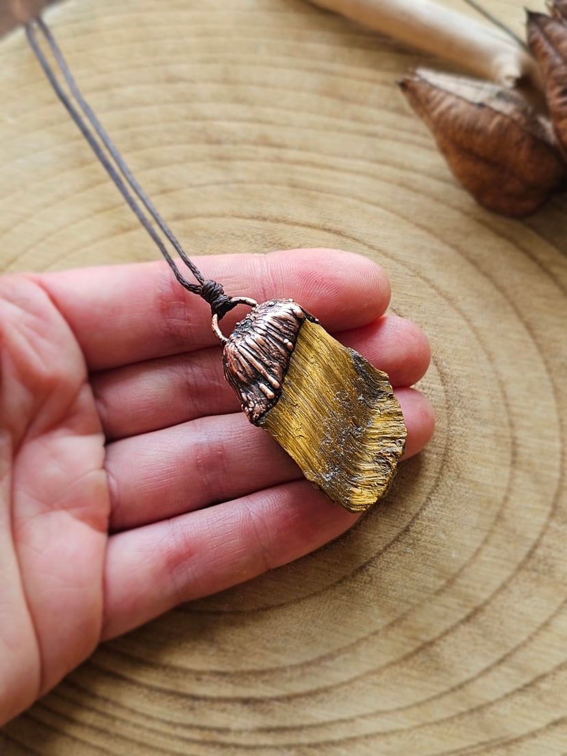 Amulet miedziany "Raw" - Tygrysie Oko