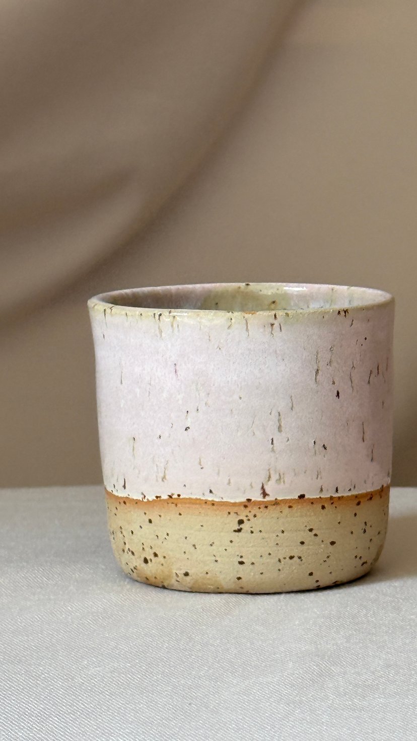 Osłonka ceramiczna Jasny róż 7 cm – ręcznie robiona na doniczkę