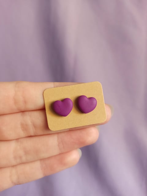 Mini sztyfty serduszka – w kolorze purpurowym