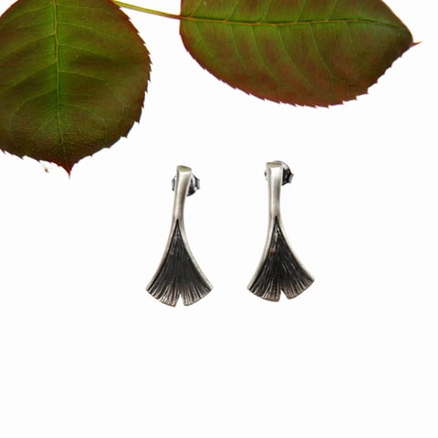 Mini Ginko II na sztyftach szare - kolczyki srebrne