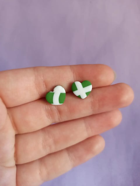 Mini sztyfty serduszka – w kolorze zielonym z fragmentami