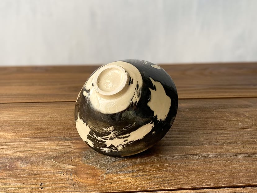 Miseczka z kolekcji INK - ceramiczna miseczka inspirowana japońską kaligrafią