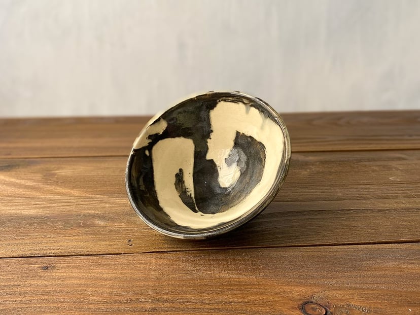 Miseczka z kolekcji INK - ceramiczna miseczka inspirowana japońską kaligrafią