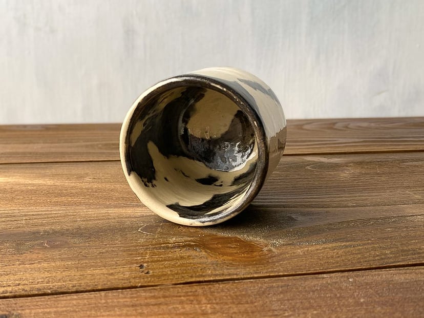 Czarka czarno-biała INK №2 - ceramiczna czarka z kolekcji ZEN