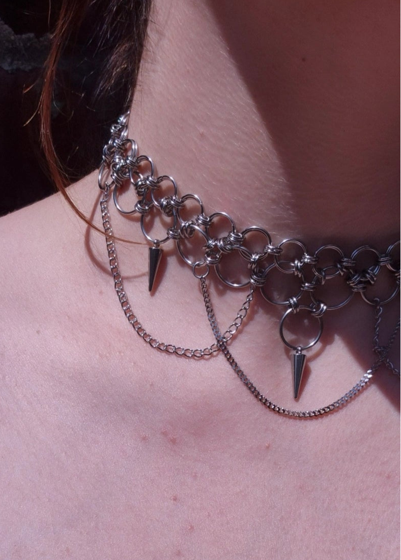 SECOND ROW choker