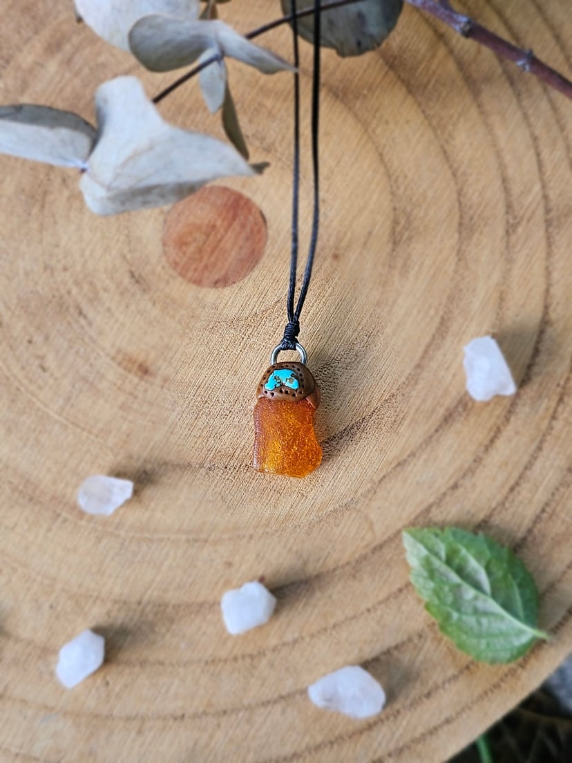 Amulet Wiecznego Lata "Kropla Słońca" - Bursztyn z Turkusem