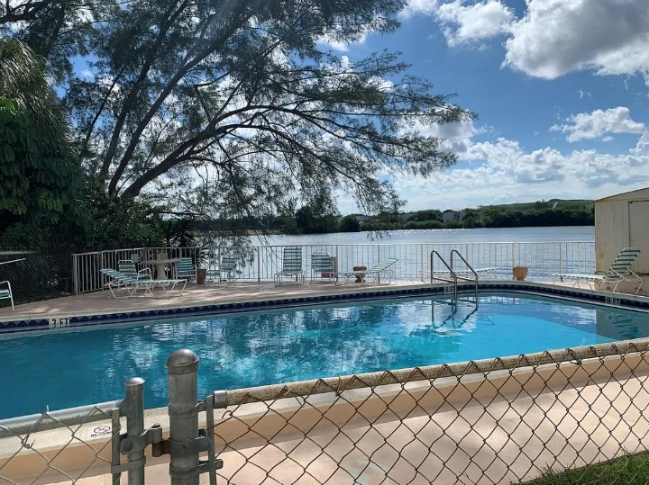 4311 Crystal Lake Drive,Deerfield Beach,FL,United States preview