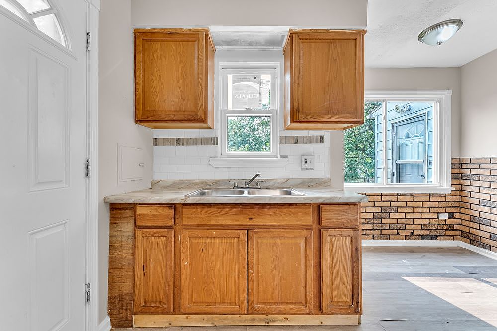 5066 Thomas Street,Maple Heights,OH,United States preview