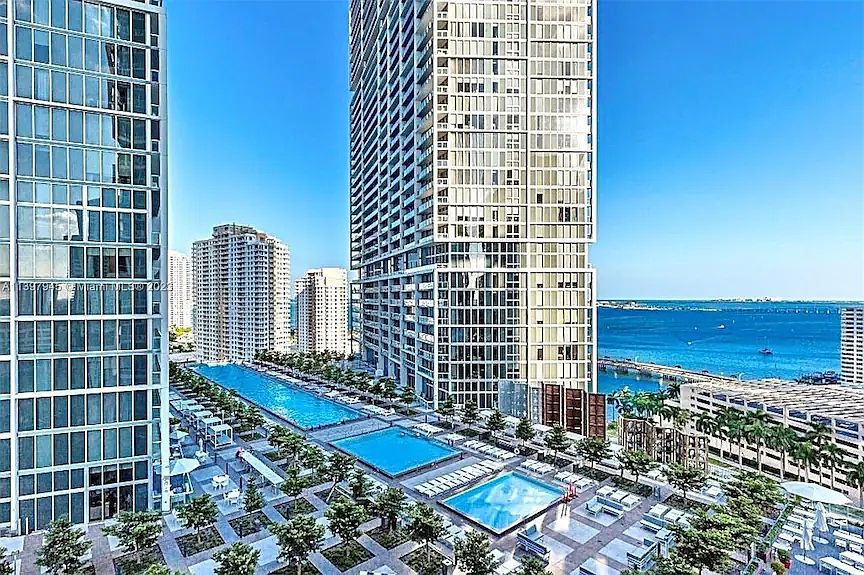495 Brickell Avenue,Miami,FL,USA preview