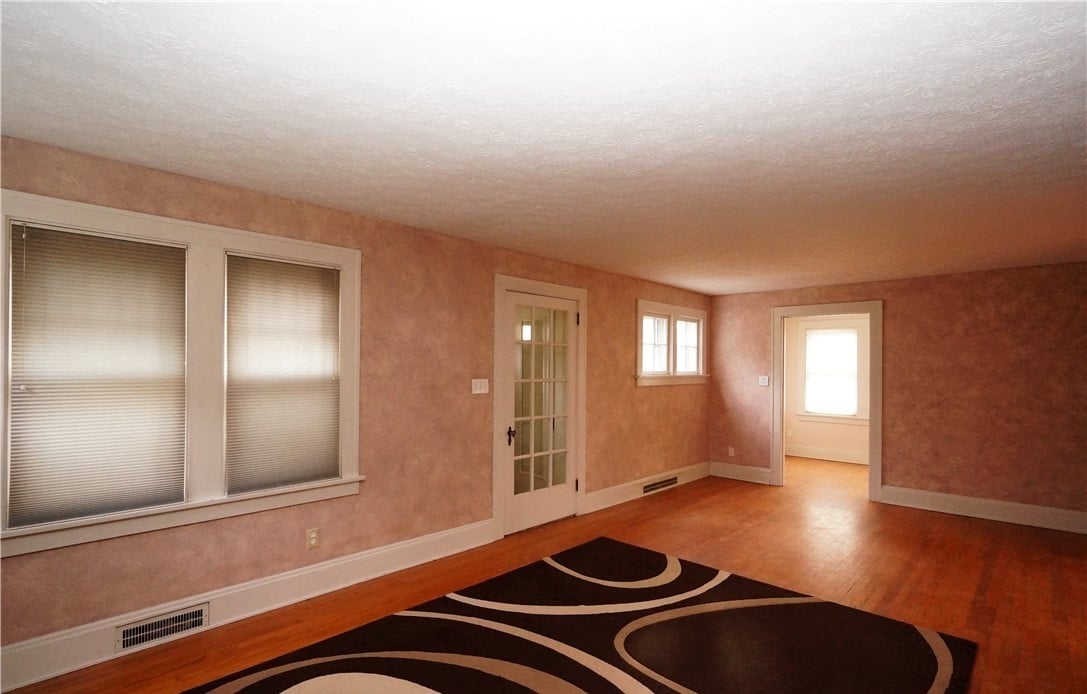 3961 Orchard Road,Cleveland Heights,OH,United States preview